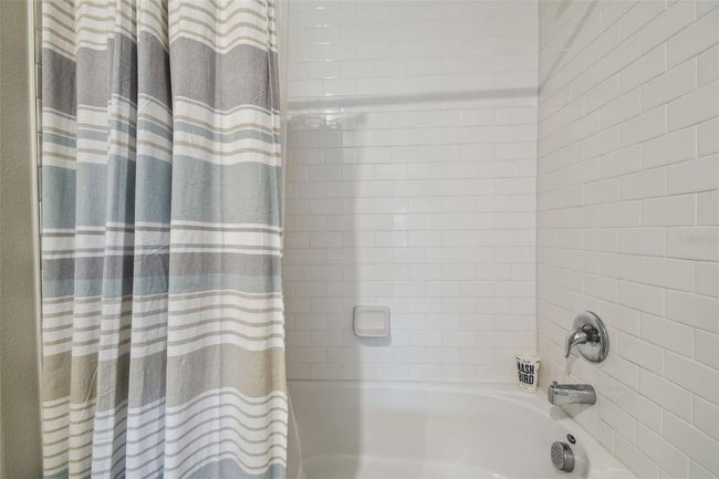 31440 Barrel Wave Way, House other with 6 bedrooms, 3 bathrooms and null parking in WESLEY CHAPEL FL | Image 16