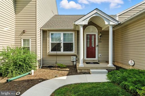 221 Prince William Way, CHALFONT, PA, 18914-3913 | Card Image