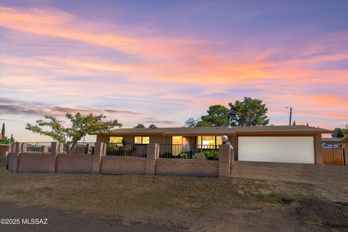 1605 N Calle Coruna, Oracle, AZ, 85623 | Card Image