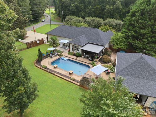 359 Huffstetler Lake Rd, Dallas, NC, 28034-7731 | Card Image