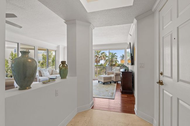 APT-122 - 1660 S Highway A1a, Condo with 3 bedrooms, 2 bathrooms and null parking in Jupiter FL | Image 11