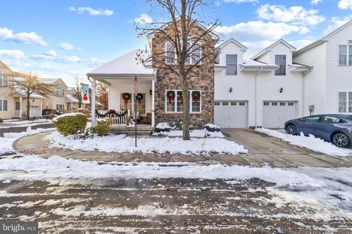 1 Osmond Way, Riverside, NJ, 08075-5256 | Card Image