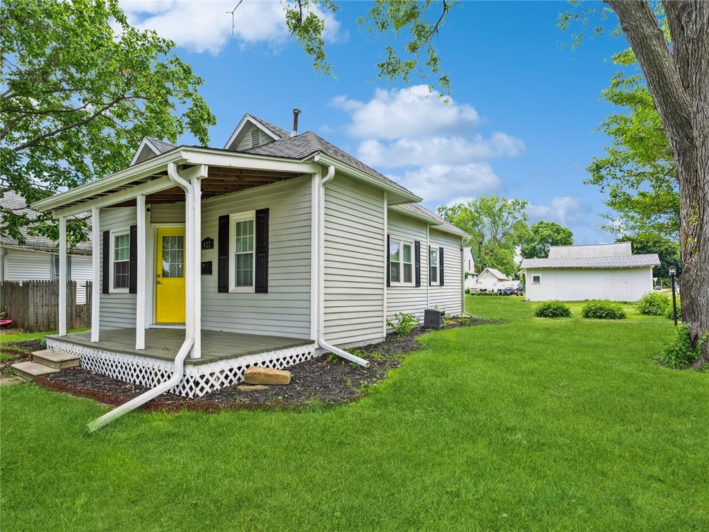 North St, Winterset, IA 50273
