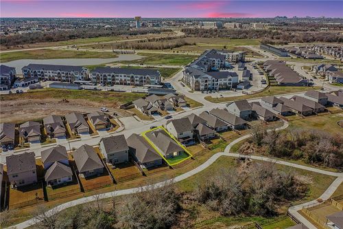 916 Toledo Bend Dr, College Station, TX, 77845-7822 | Card Image