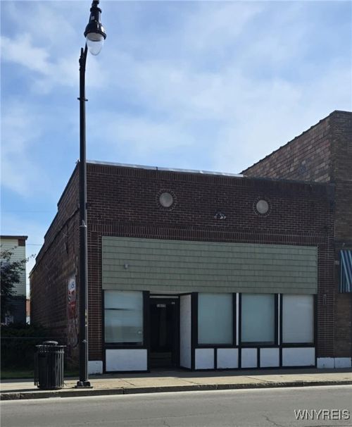 1615 Pine Ave, Niagara Falls, NY, 14301-2211 | Card Image