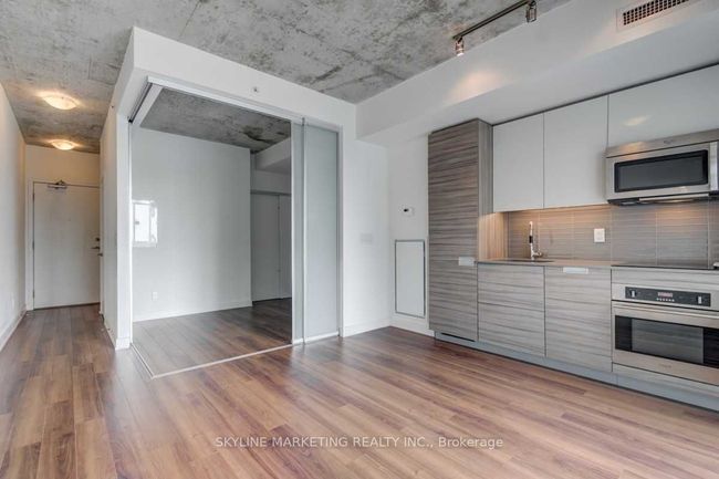 2109 - 210 Simcoe St, Condo with 1 bedrooms, 1 bathrooms and null parking in Toronto ON | Image 6