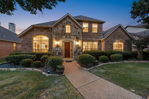 404 Broken Sword Dr, Lewisville, TX, 75056-5586 | Card Image