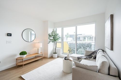 711-5788 Gilbert Rd, Richmond, BC, V7C0G3 | Card Image