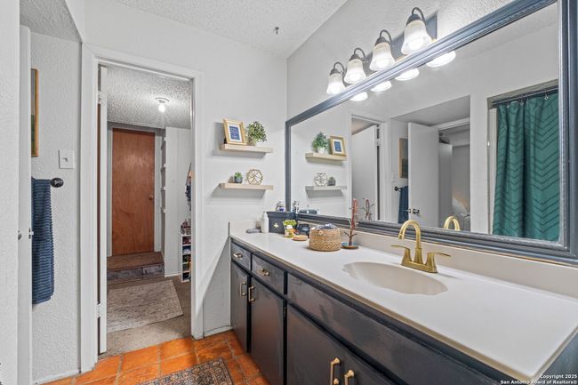 30650 Wildcat Dr, House other with 3 bedrooms, 2 bathrooms and null parking in Bulverde TX | Image 14