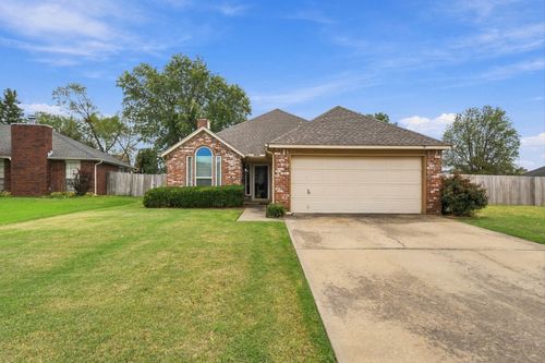 12504 E 82nd Pl N, Owasso, OK, 74055-6236 | Card Image