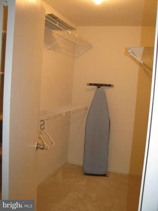 UNIT-32B - 1427 Northgate Sq, Condo with 2 bedrooms, 2 bathrooms and null parking in RESTON VA | Image 9