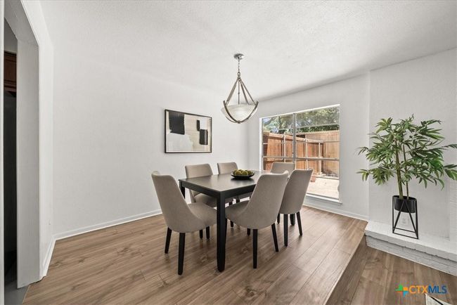 9206 Flickering Shadow Dr, Townhouse with 3 bedrooms, 3 bathrooms and null parking in Dallas TX | Image 5