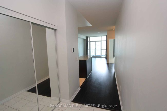 2408 - 223 Webb Dr, Condo with 1 bedrooms, 1 bathrooms and 1 parking in Mississauga ON | Image 15