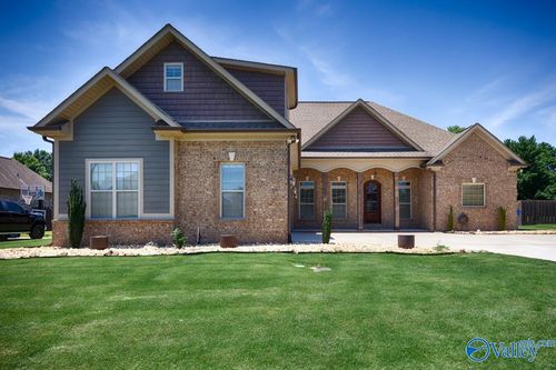 22577 Bluffview Dr, Athens, AL, 35613-1616 | Card Image