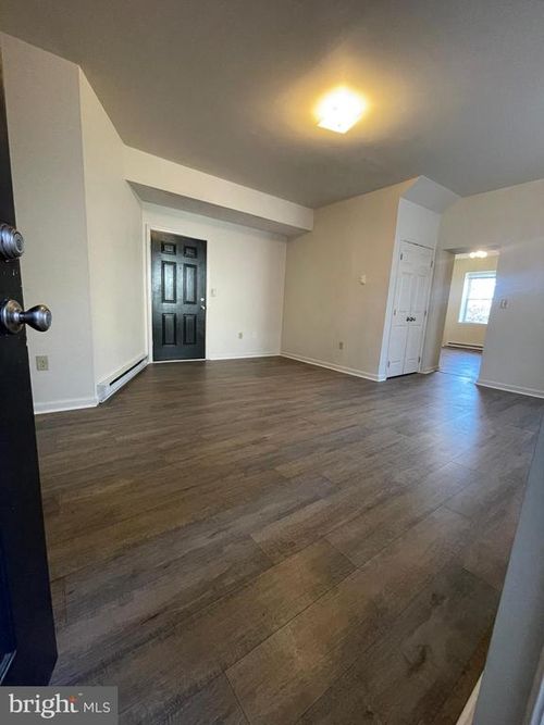 apt-2-255 S Potomac St, HAGERSTOWN, MD, 21740-6069 | Card Image