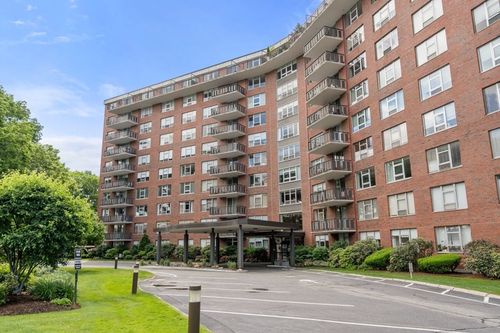 111-280 Boylston St, Chestnut Hill, MA, 02467-1901 | Card Image