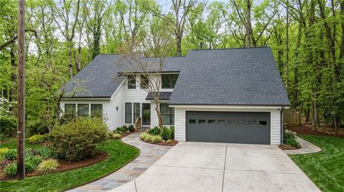 8975 Martin Rd, Roswell, GA, 30076-3260 | Card Image