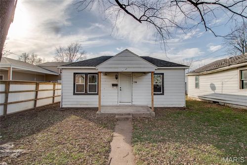 176 S Pence St, East Alton, IL, 62024-1142 | Card Image