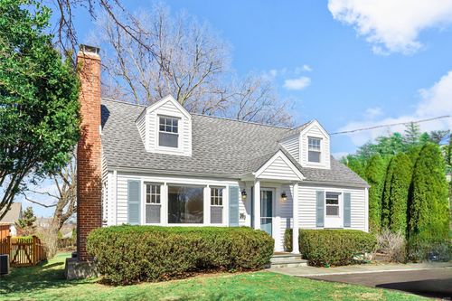 36 Ocean Dr E, Stamford, CT, 06902-8131 | Card Image
