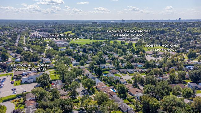 2140 Blue Jay Cres, House other with 2 bedrooms, 2 bathrooms and 3 parking in Gloucester ON | Image 41