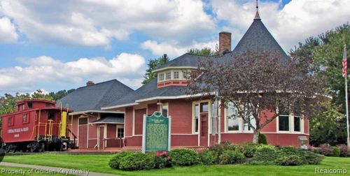 363 Hampton Ct, South Lyon, MI, 48178-1368 | Card Image