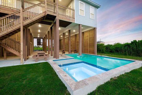 4318 Bolivar Cir, Port Bolivar, TX, 77650 | Card Image