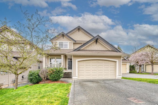 6863 196 A Street, House other with 5 bedrooms, 3 bathrooms and 4 parking in Langley BC | Image 1