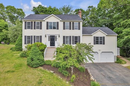 15 Sequoia Ln, Uxbridge, MA, 01569-1973 | Card Image