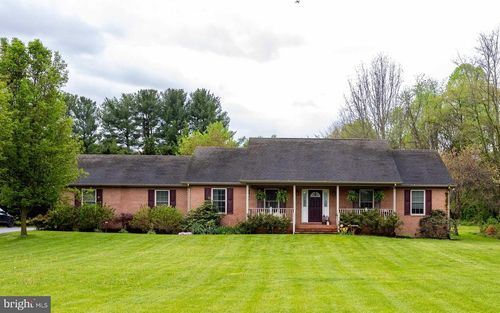 63 Sharons Ln, Martinsburg, WV, 25403-6332 | Card Image