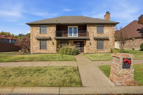 2015 Wimbledon Dr, Arlington, TX, 76017-2789 | Card Image