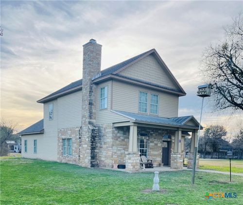 unit-h-1301 E South Railroad St, Cuero, TX, 77954-4052 | Card Image