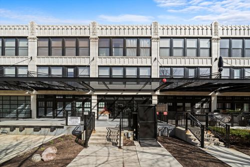 unit-403-1070 W 15th St, Chicago, IL, 60608-1880 | Card Image