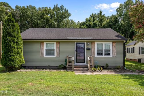 113 Joy St, Dunn, NC, 28334-4631 | Card Image
