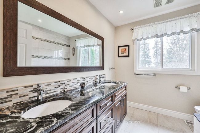 59 Menno St, House other with 4 bedrooms, 2 bathrooms and 6 parking in Breslau ON | Image 19