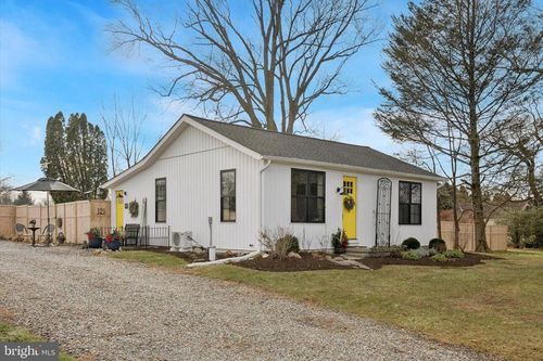 121 Corby Rd, WEST GROVE, PA, 19390-9420 | Card Image