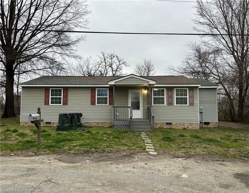 416 Pleasant St, Suffolk, VA, 23434-4738 | Card Image