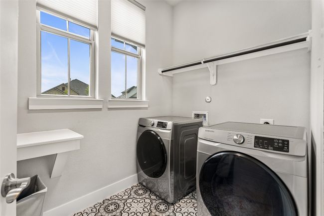 356 Coyote Creek Way, House other with 4 bedrooms, 4 bathrooms and 5 parking in Kyle TX | Image 11