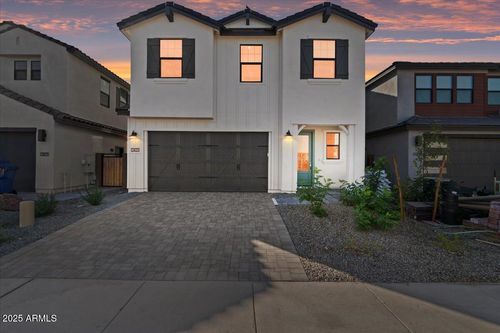 2431 W Los Arboles Pl, Chandler, AZ, 85224-2124 | Card Image