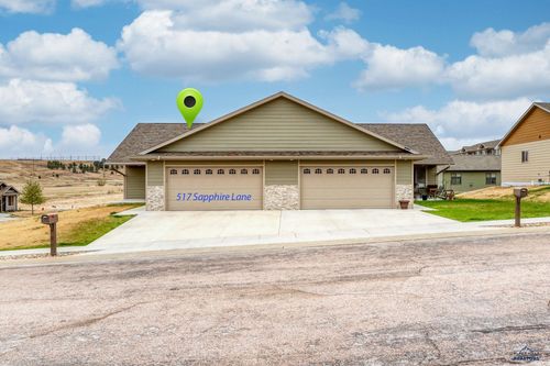 517 Sapphire Ln, Rapid City, SD, 57701-6329 | Card Image
