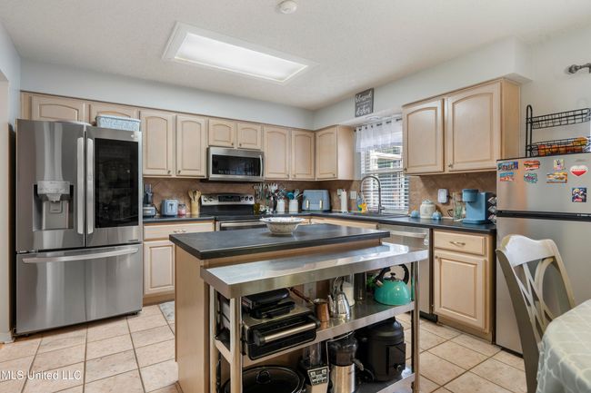 Kitchen | Image 6