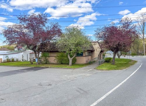 332 Route 113, East Thetford, VT, 05043-4440 | Card Image