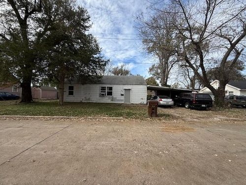 219 N Forest Ave, Springfield, MO, 65802-4549 | Card Image