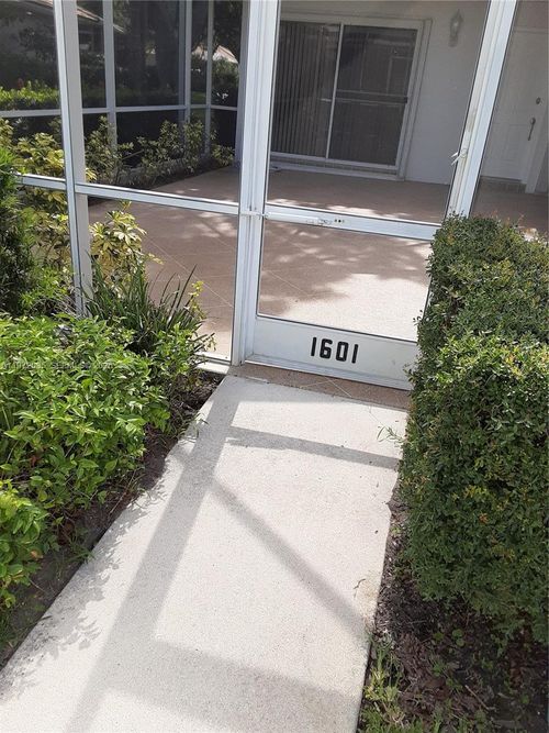 1601-1601 Silverleaf Oak Ct, Palm Beach Gardens, FL, 33410-4483 | Card Image