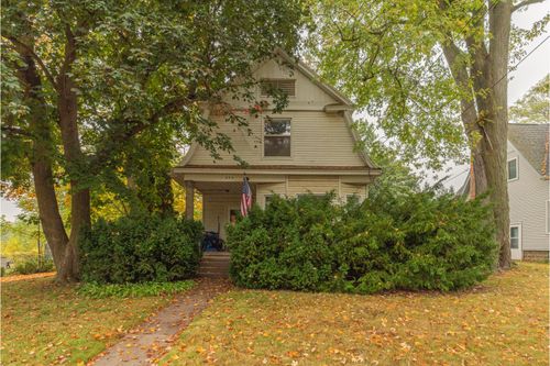 224 Monroe St, Saline, MI, 48176-2103 | Card Image