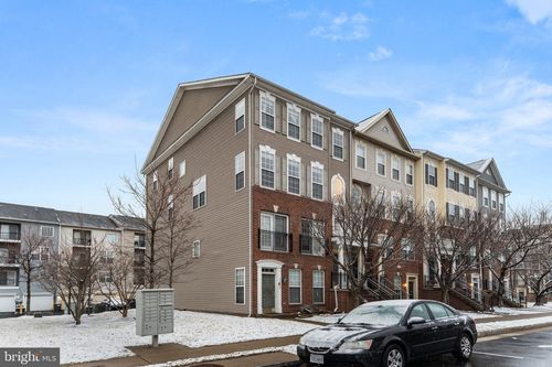 15522 John Diskin Cir, WOODBRIDGE, VA, 22191-6377 | Card Image