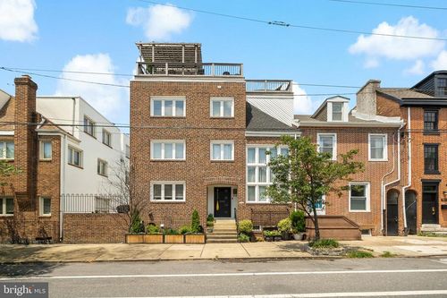 814 S Front St, PHILADELPHIA, PA, 19147-4308 | Card Image
