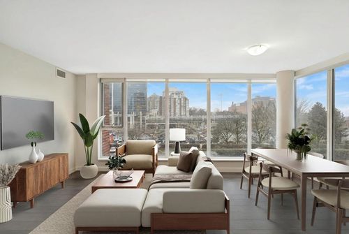 613-1618 Quebec St, Vancouver, BC, V6A0C5 | Card Image