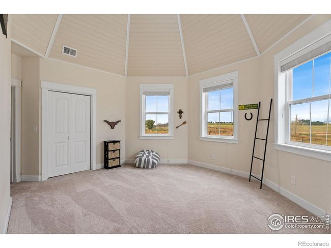 Upstairs Bedroom | Image 29
