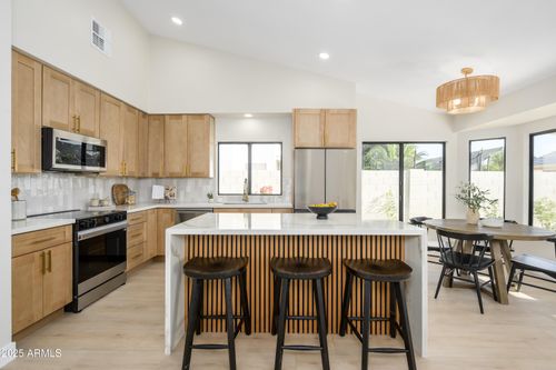 1683 E Kent Ave, Chandler, AZ, 85225-1639 | Card Image