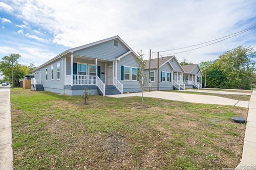 1420 Burleson, San Antonio, TX, 78202-1455 | Card Image